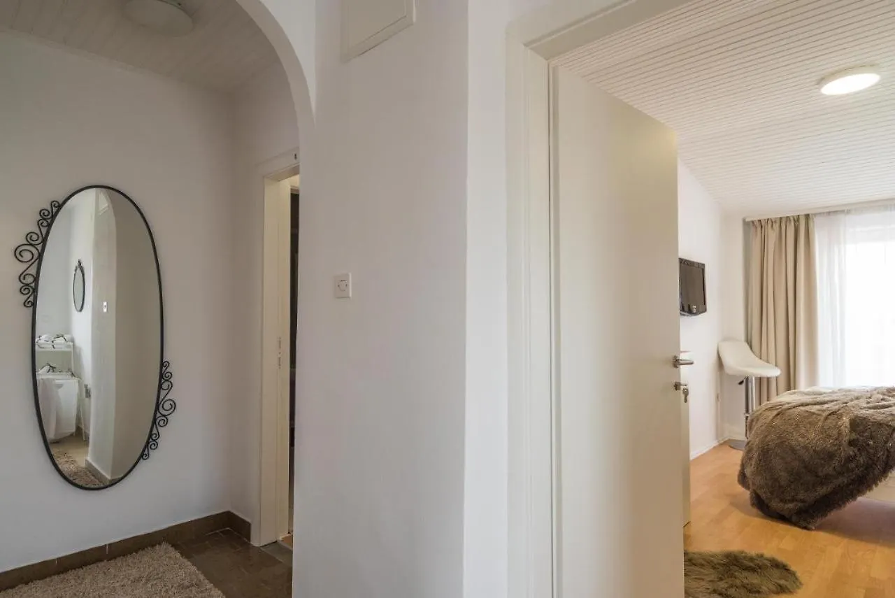 Guest House Lana 1 Split 0*,  Croatia